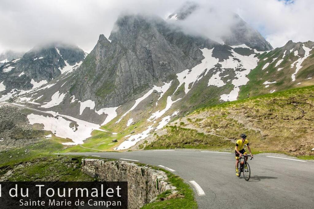 Appartamento Le Petit St-Jean Bagnères-de-Bigorre Esterno foto